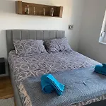 Nicole Appartamento Zara